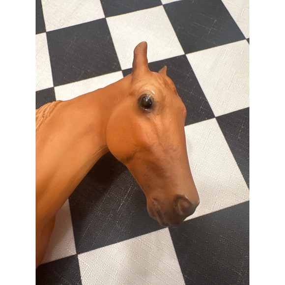 Vintage Breyer Style Chestnut Mare Horse Figurine Statue Model Decor - Picture 2 of 4